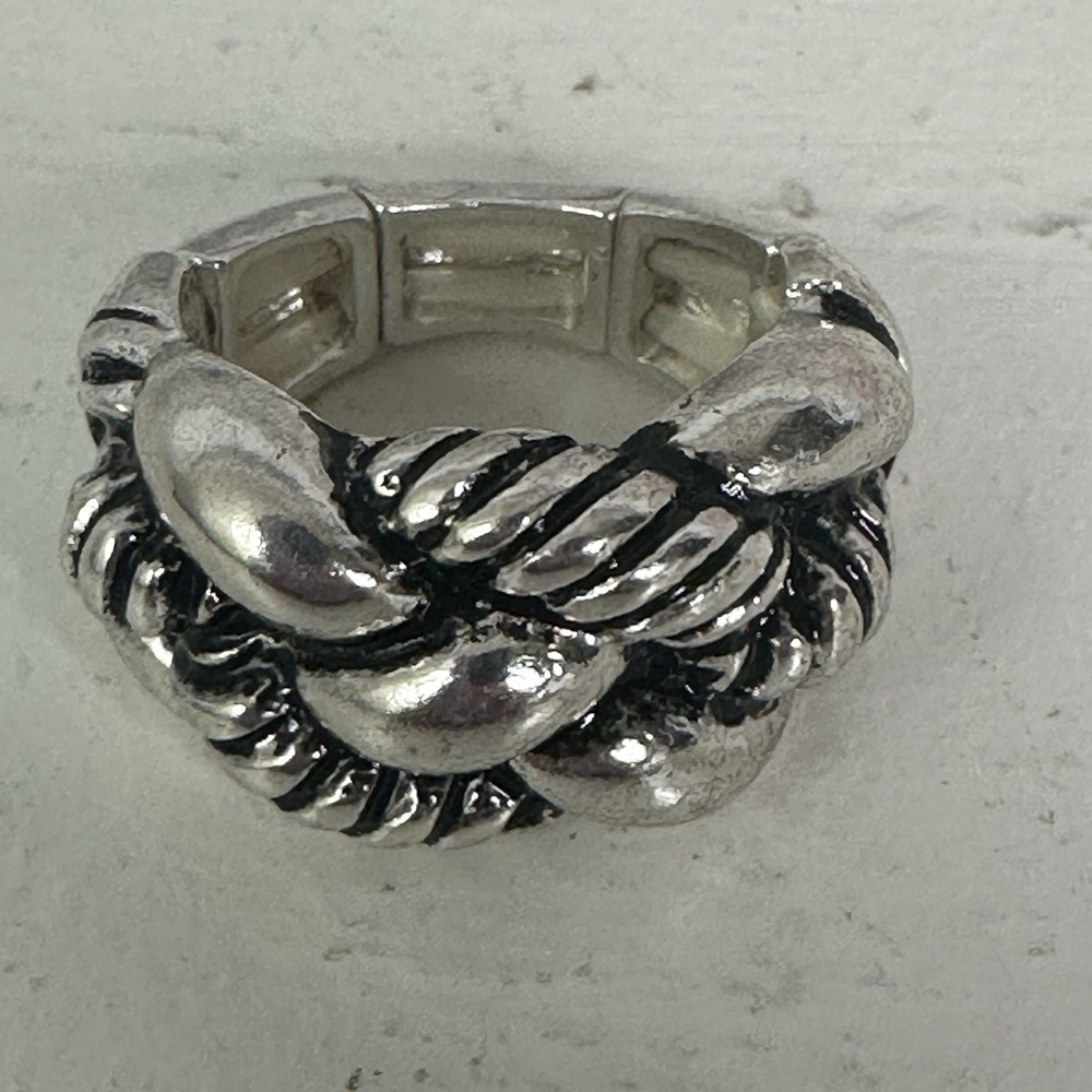 Silver‎ Tone Braided Rope Knot Ring, Size 7 Stretchy Costume Vintage Jewelry - Picture 6 of 14